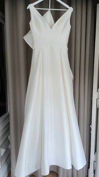 Brautkleidtaxi, Brautkleid Reinigung Berlin Potsdam, Brautkleidreinigung, Reinigung Brautkleid, Hochzeitsgarderobe, Brautkleid, Braut, Hochzeitsdienstleister